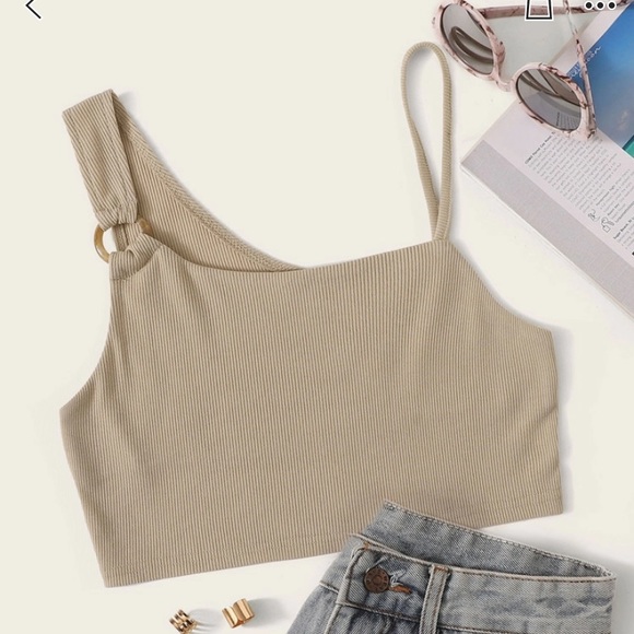 Crop top - Picture 1 of 1